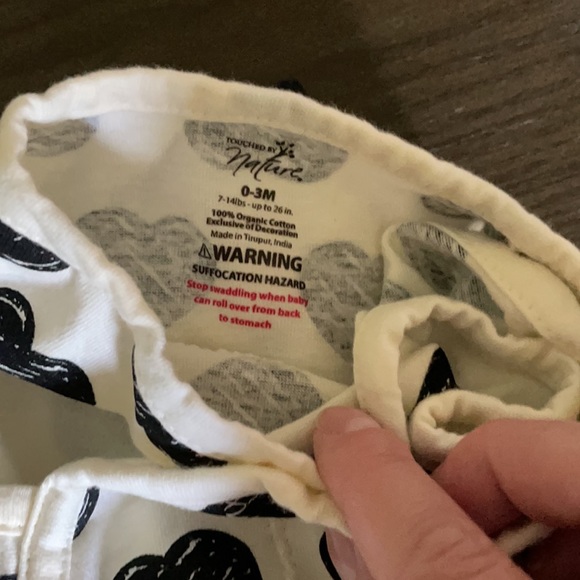 2/$10 NWOT Baby Girl Swaddles Bundle (5) - Picture 8 of 15